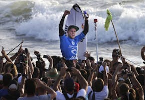 Mick Fanning Conquers in Portugal