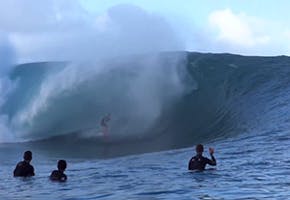 MAYA GABEIRA: BACK TO TEAHUPOO - RED BULL