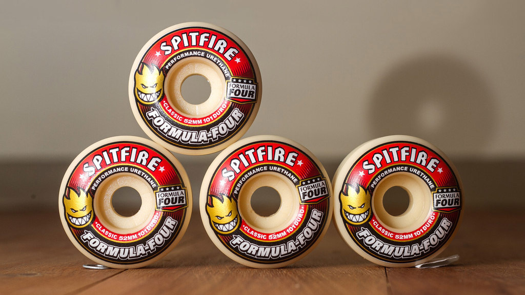 Brand New Spitfire Wheels formula Four Conical Full 52mm 101 duro 