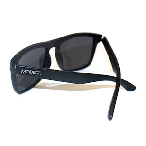 Modest. Wren Polarised Sunglasses - Black